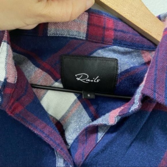 Rails Navy Purple Hunter Catalina Wine Plaid Button Down Shirt Size Small - Picture 6 of 9